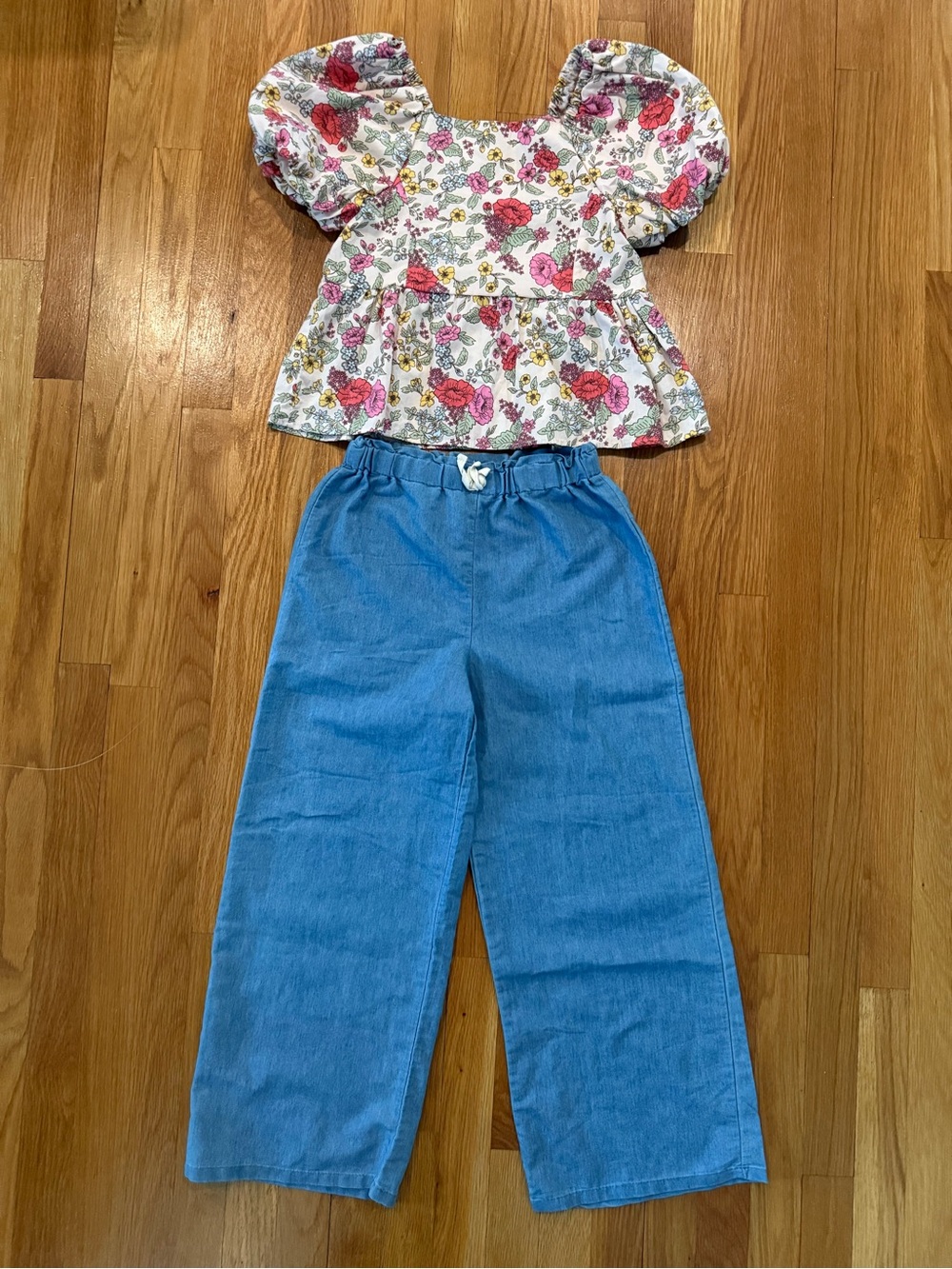 btween Floral Peplum Top & Chambray Pants